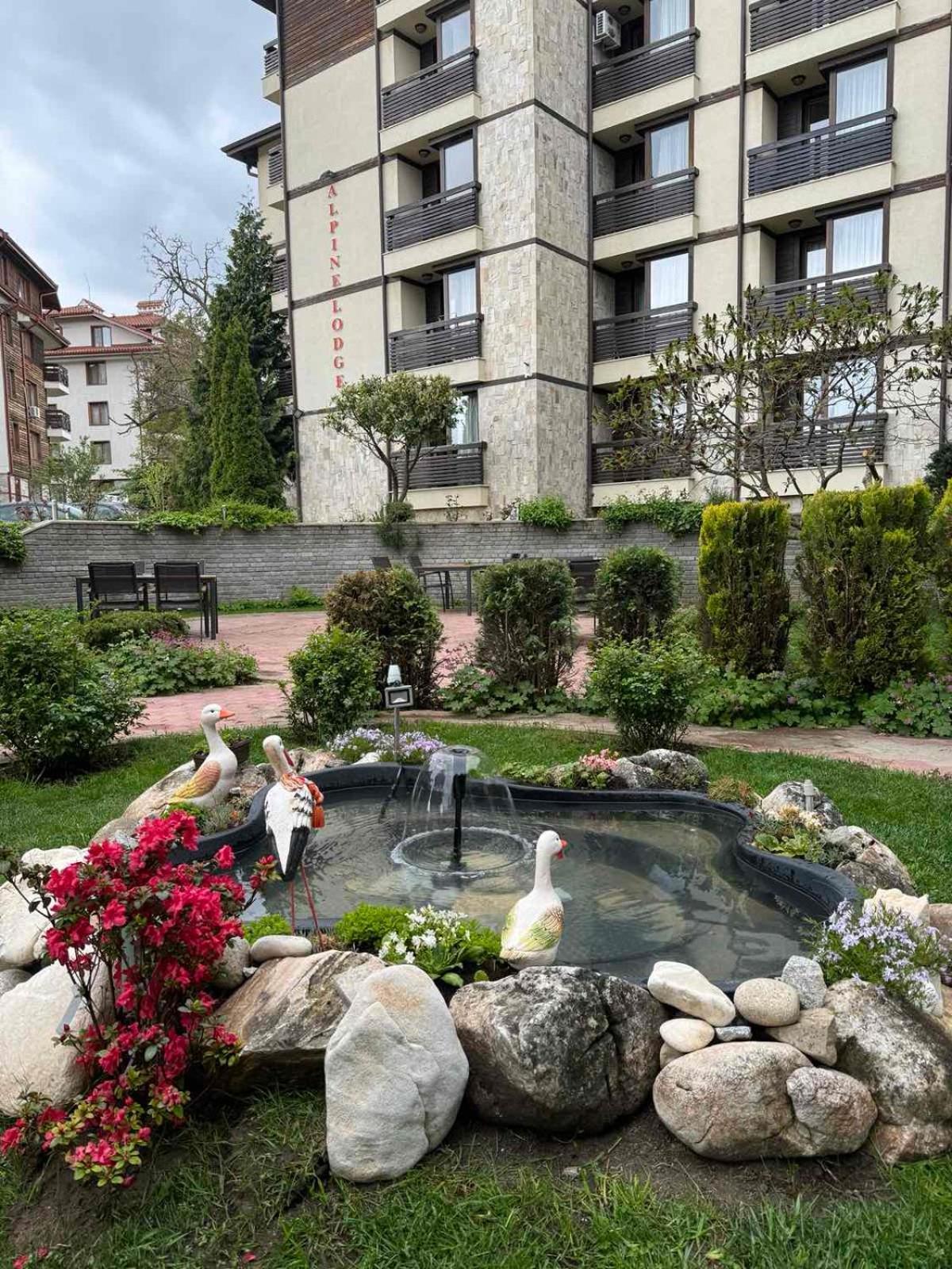 Alpine Lodge Bansko Apartments Eksteriør billede